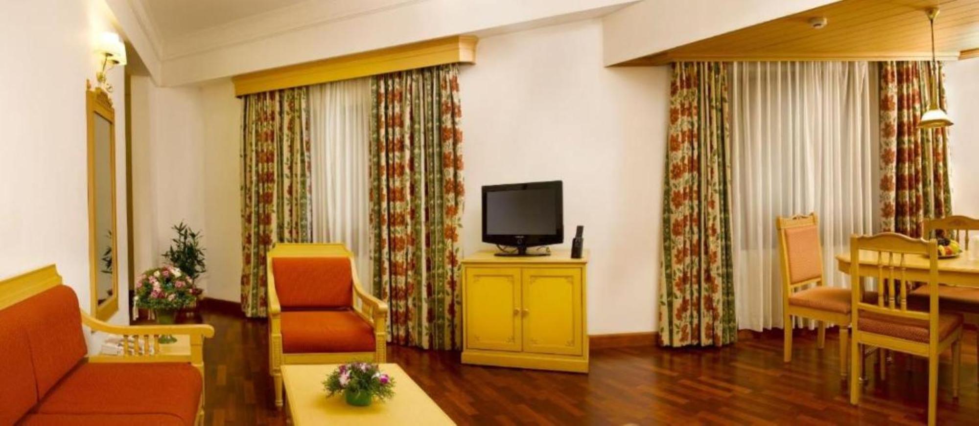 Abad Atrium 4*
